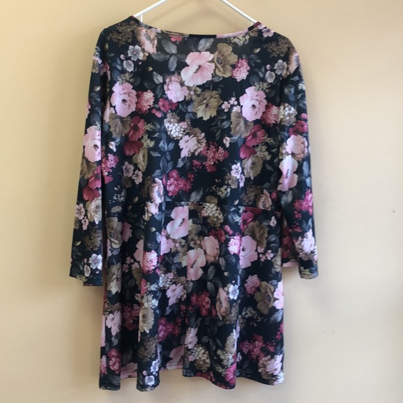 Blouse - Picture 2 of 2